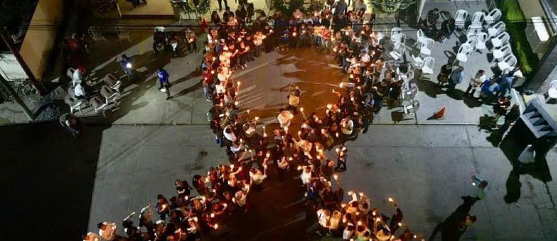 Exigen justicia para Noé Ramos, candidato asesinado de “Fuerza y Corazón por Tamaulipas con veladoras encendidas