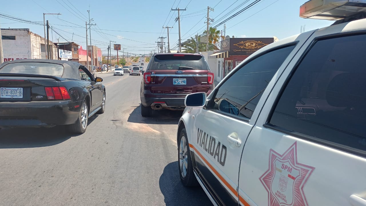 Daños materiales por 60 mil pesos tras choque entre dos vehículos en la avenida Tecnológico