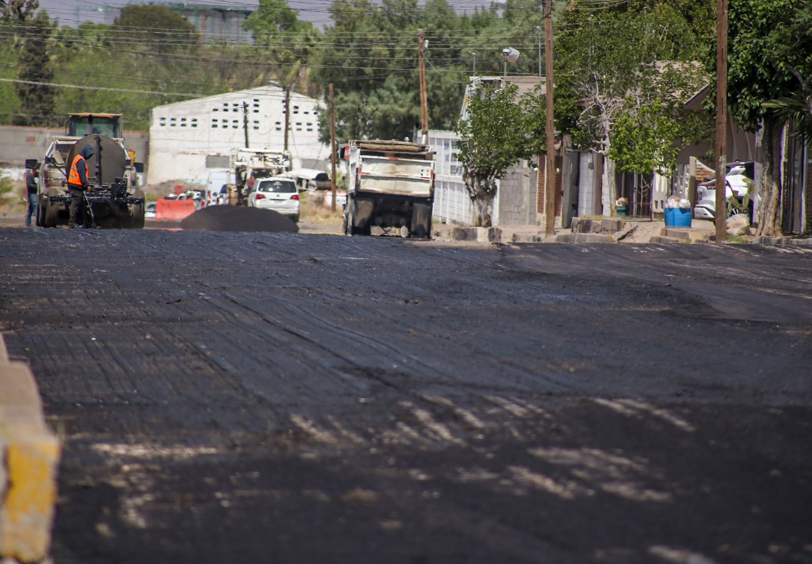 Exhortan tomar precauciones por trabajos la Calle 11 Oriente junto a Plaza Oasis