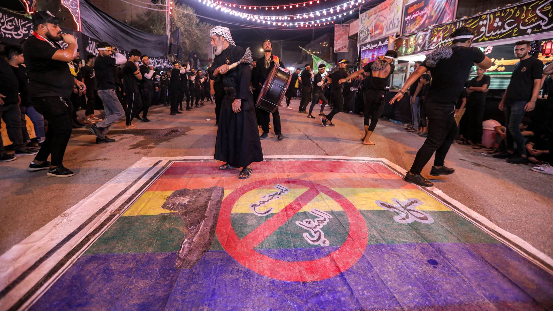Irak aprueba criminalizar la homosexualidad; impondrá condenas de hasta 15 años de cárcel