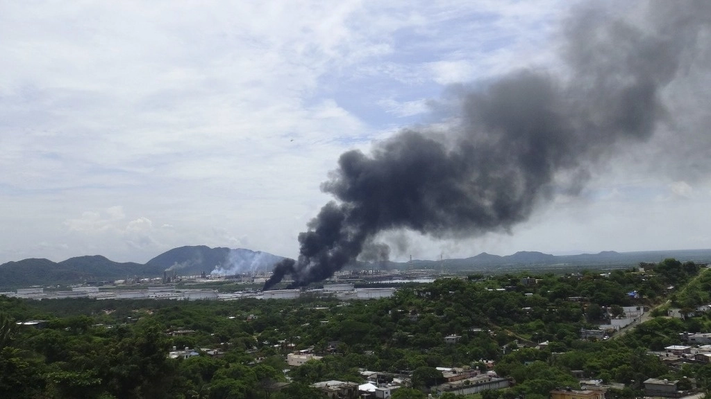 Captaron incendio en refinería de Oaxaca tras visita de AMLO