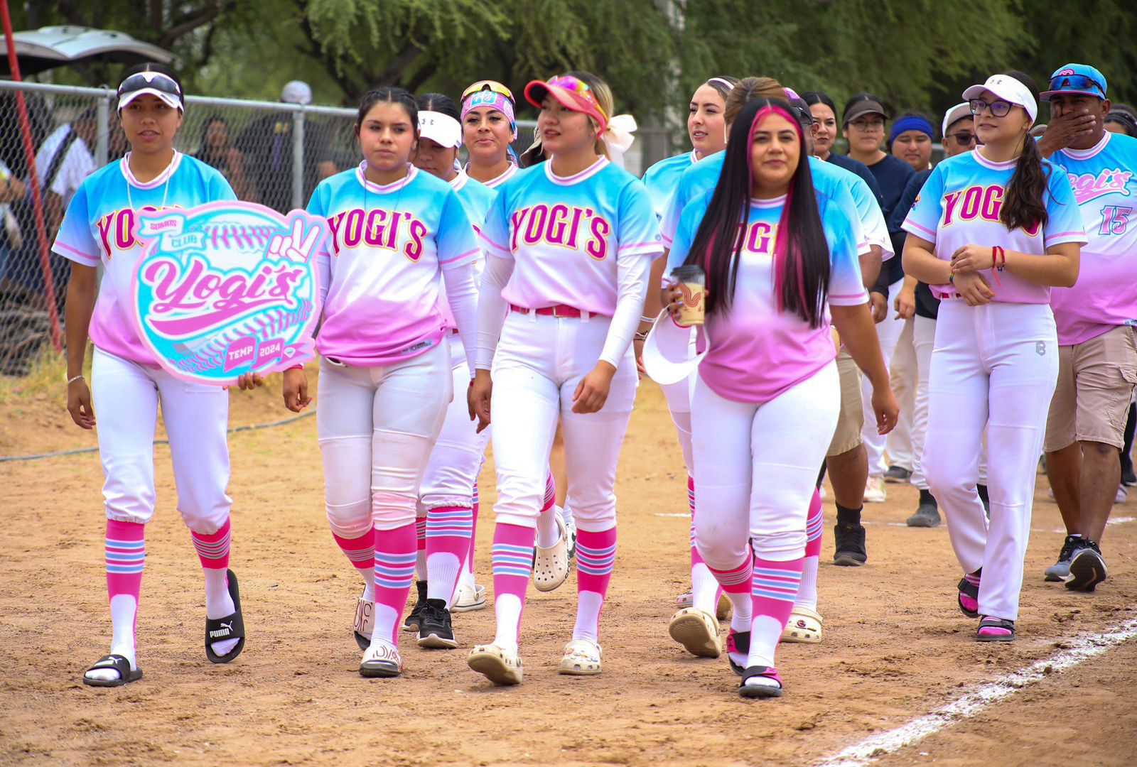 Arranca campeonato estatal de softbol Femenil