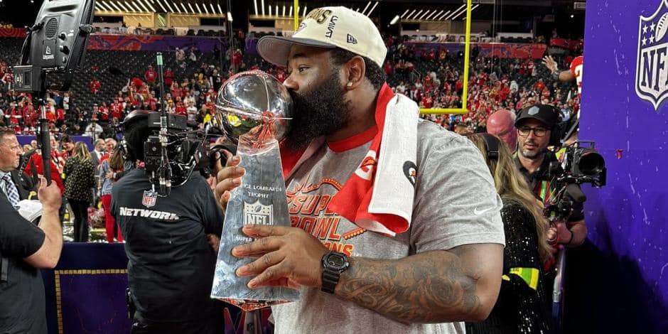 Isaiah Buggs, jugador de los KC Chiefs, es acusado de maltrato animal contra dos perros
