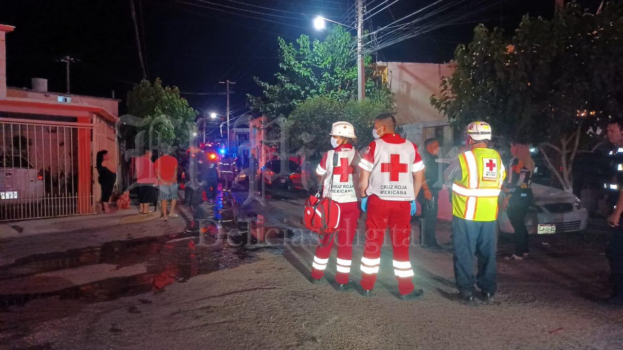Mueren tres menores intoxicados en incendio en Infonavit Nuevo Delicias