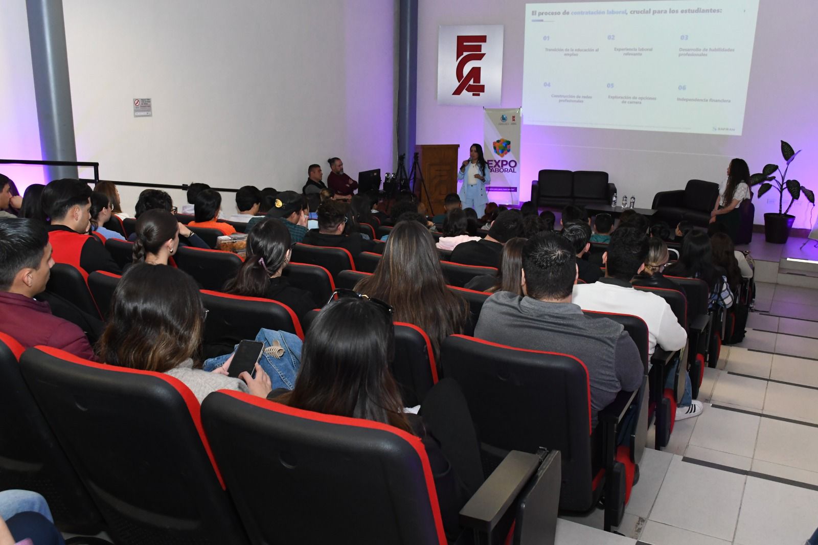 Inicia la UACH con su “Expo Laboral FCA-2024.
