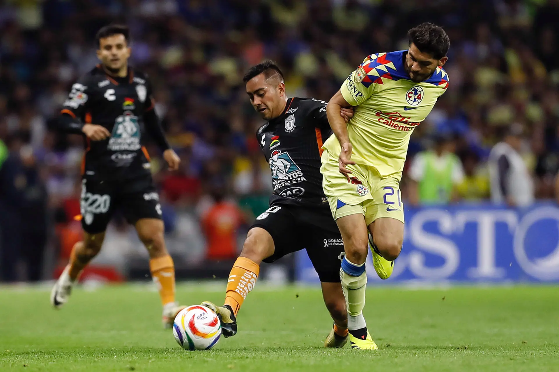 Con angustia, América es el primer semifinalista del C2024