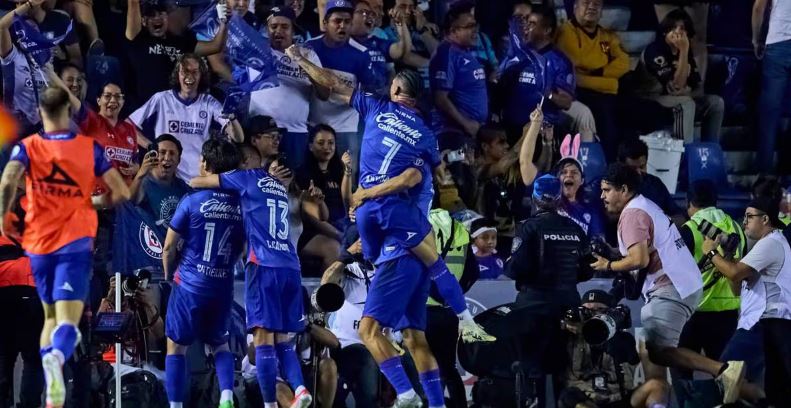 “ Te amo a morir” Cruz Azul estrena “himno” al ritmo de Julieta Venegas