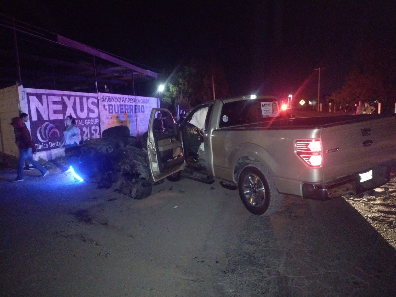Choque ente pickup y cuatrimoto en Guadalupe Victoria dejó tres personas lesionadas