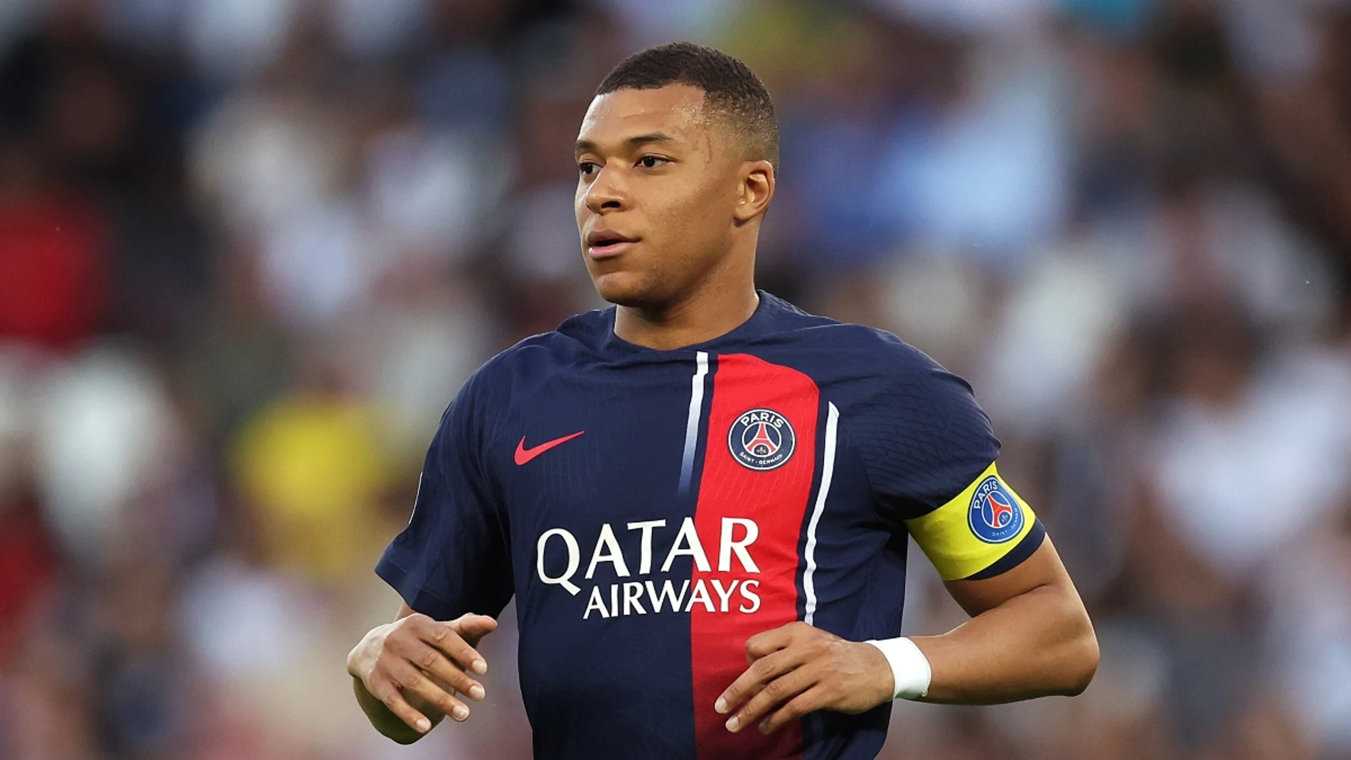 Mbappé se va del PSG