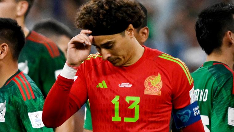 Memo Ochoa queda fuera de la lista de México; inicia el cambio