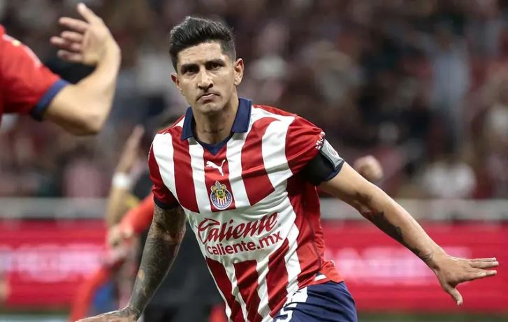 Chivas toma mínima ventaja sobre Toluca con un golazo