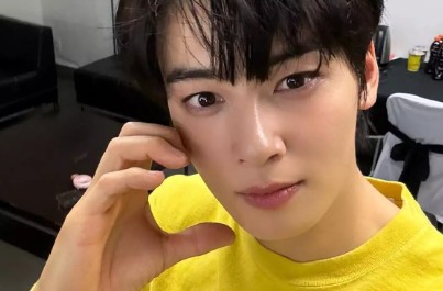 Cha Eun Woo causa euforia con su ‘Mystery Elevator’ en su regreso a México