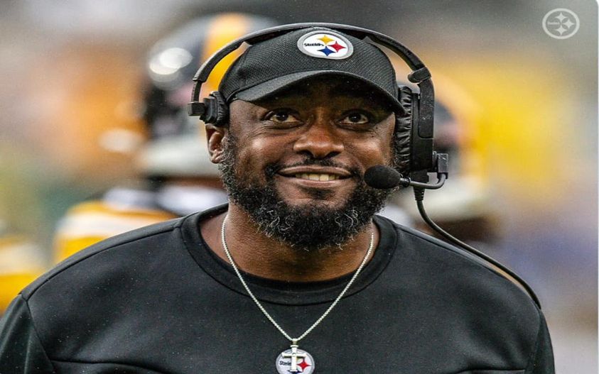 Renueva Mike Tomlin contrato con Pittsburgh hasta 2027