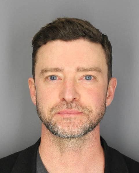 Difunden foto policial de Justin Timberlake después de ser arrestado por conducir intoxicado