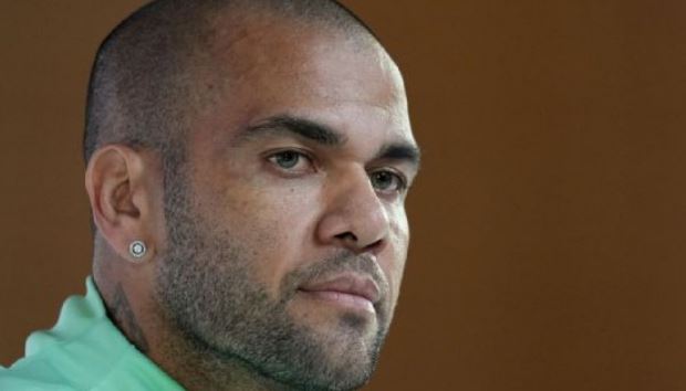 Dani Alves alega que estaba borracho durante presunta violación