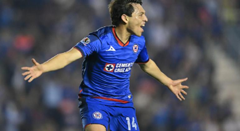 Renueva Alexis Gutiérrez contrato con el Cruz Azul