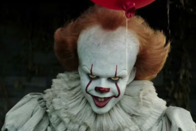 Regresa Bill Skarsgård como «Pennywise» en la precuela «Welcome to Derry»
