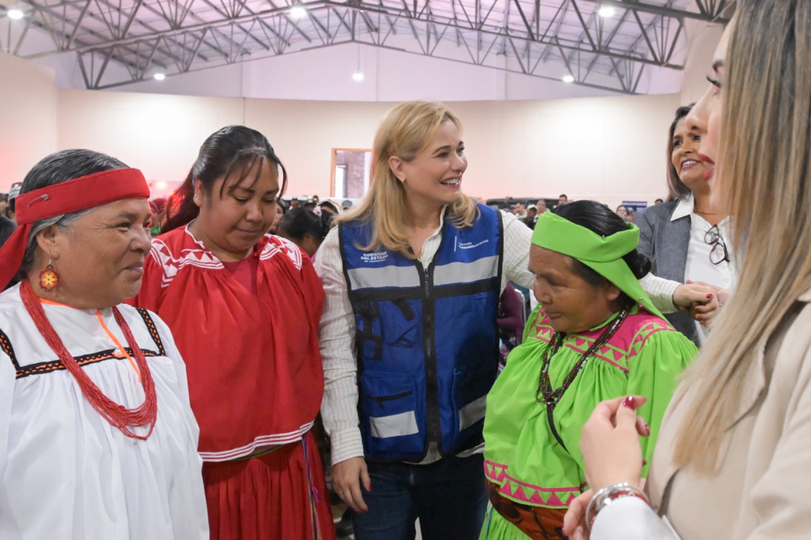 Refuerza Maru Campos atención médica para 127 mil habitantes de Sierra Tarahumara con entrega de 57 unidades médicas móviles