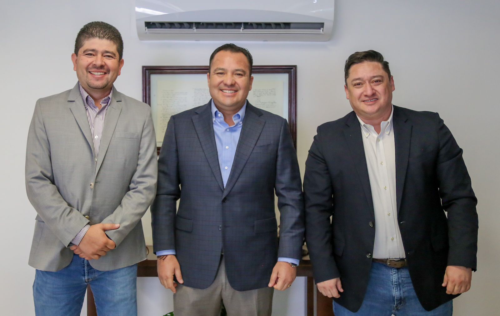 COLUMNA POLÍTICA MARTES 15 DE OCTUBRE DE 2024