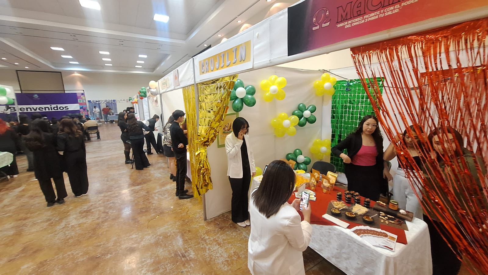 Muestran estudiantes de FEN-UACH, creatividad e innovación en la exposición «Nutrinova»