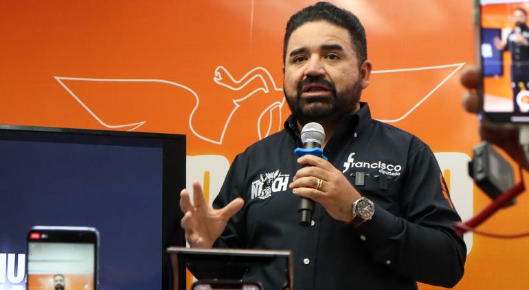 Descuentos en revalidación y predial todo el año, propone Sánchez