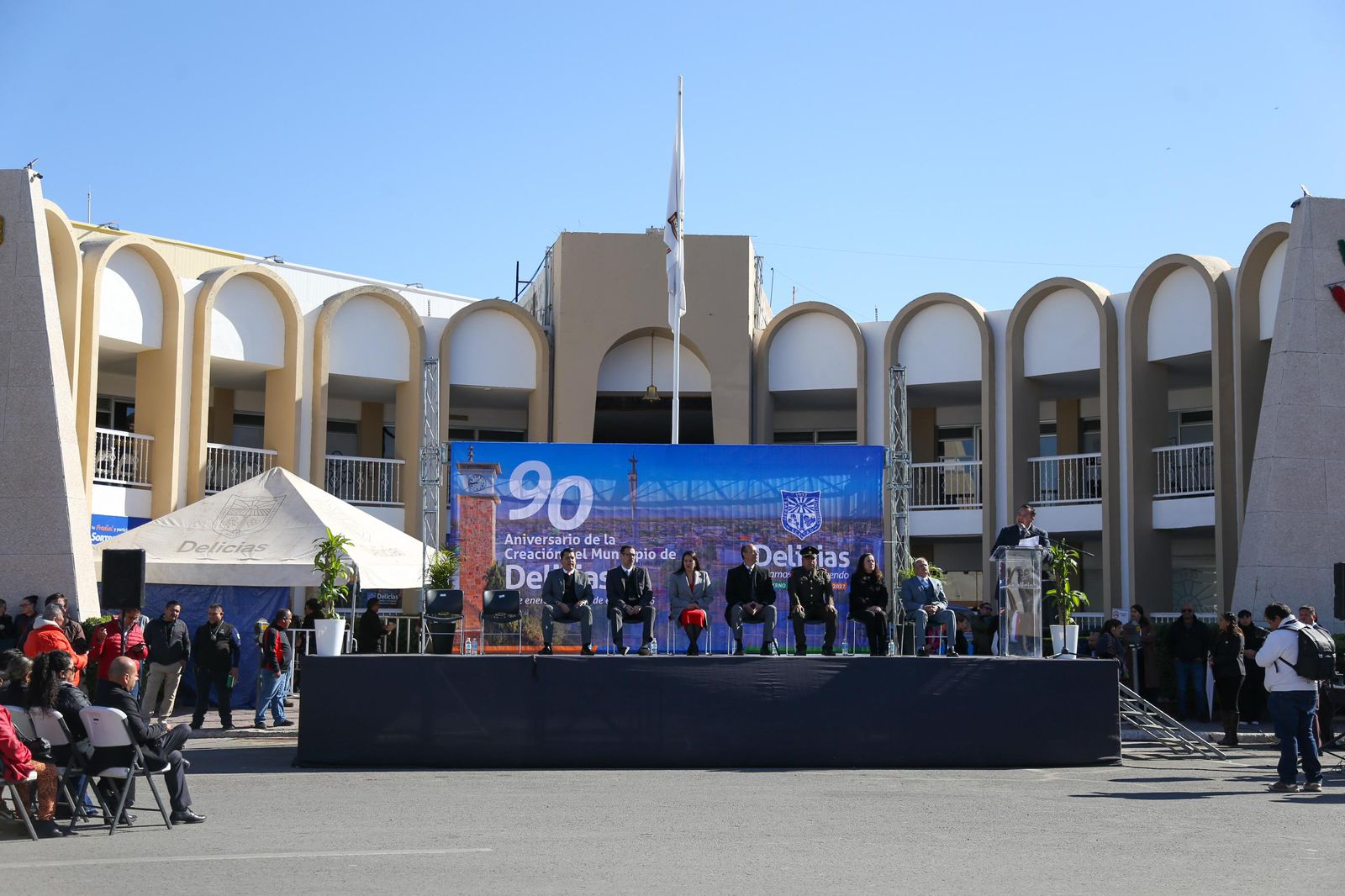 Columna política miércoles 8 de enero de 2025