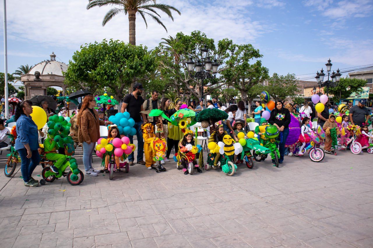 Realiza Jardín de Niños Festival de la Primavera en los portales de la Presidencia Municipal
