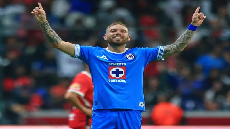 Cruz Azul rescata empate del ‘Infierno’… pero deja ir subliderato