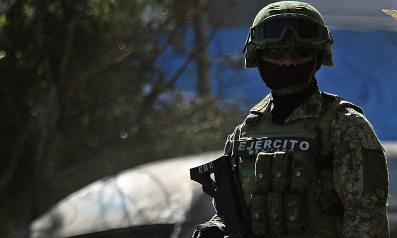 Detienen a dos presuntos integrantes del CJNG tras enfrentamiento en Michoacán