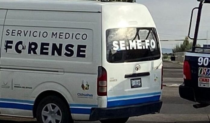 Patrulla durante investigación por hombre sin vida en Chihuahua localizado por su hermano