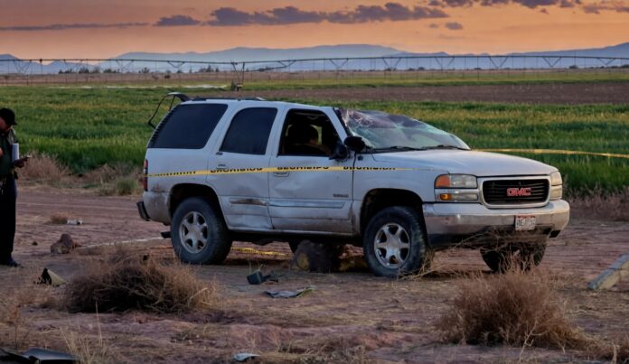 fatal volcadura en El Oasis camioneta GMC Yukon Ojinaga
