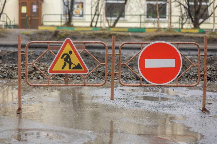 cierres viales en Delicias por obras de JMAS en Primera Poniente