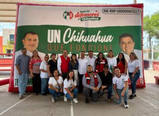 Tony Meléndez llevó frijol… y de paso aceitó la maquinaria Tony Meléndez con familias y estructura política durante entrega de apoyos en Rosales